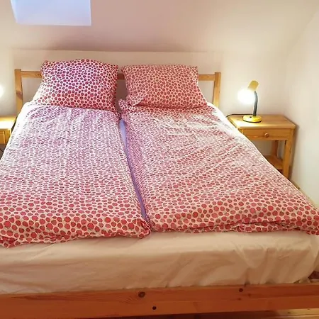 Malinowy Dworek Farm stay Ciekocino
